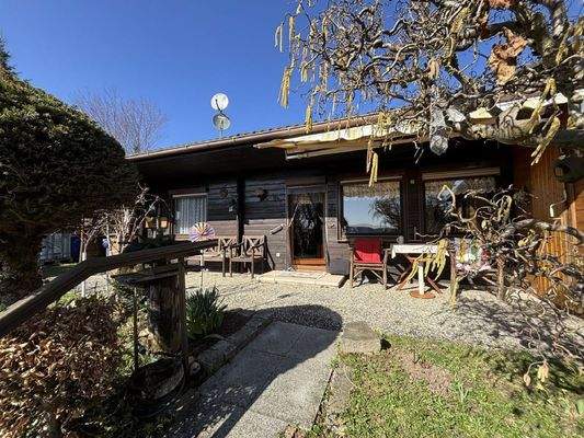 Bungalow in Aussichtslage