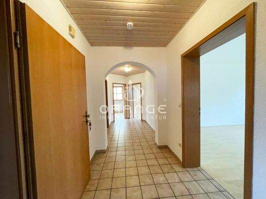 Der repräsentative Flur im EG