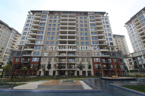 Luxe Flats with High Investment Potential in Beylikduzu