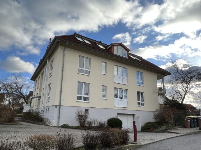 schöne 2 Raumwohnung im grünen von Freital zu vermieten