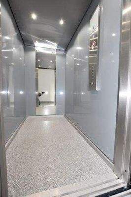 Aufzug in Übergröße