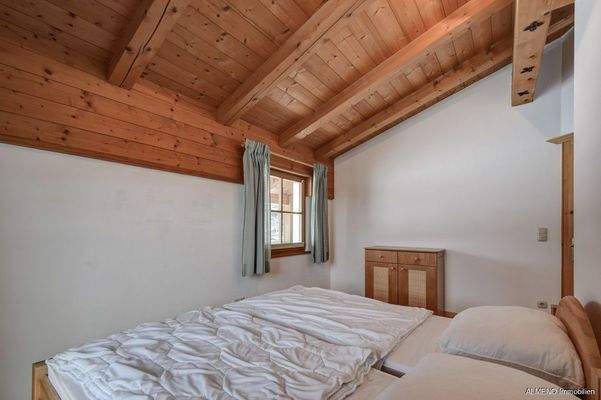 Schlafbereich mit Kasierblick und Terasse