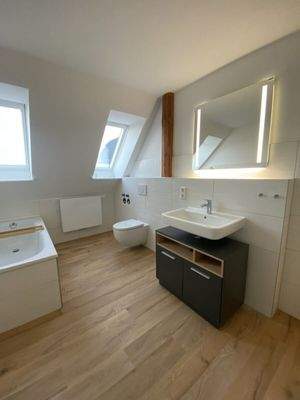 Badezimmer (möbliert)