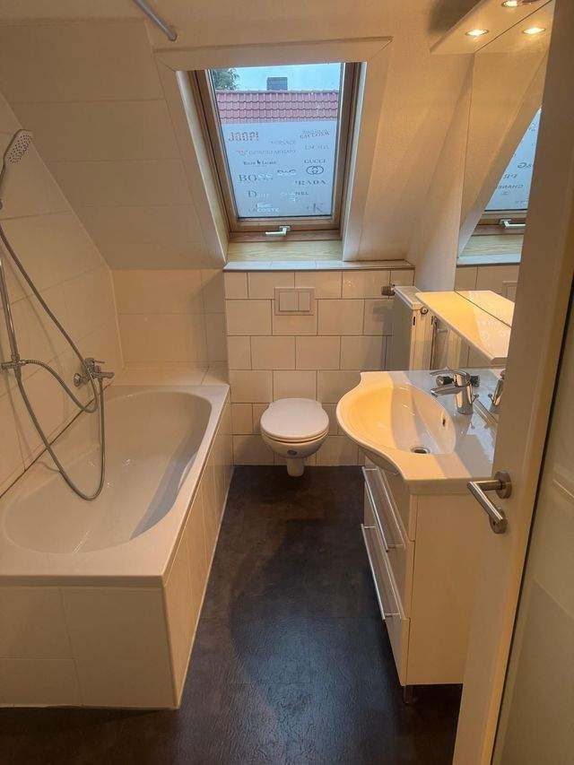 Sehr schöne 4 Zimmer DG Wohnung Rosdorf - Mengershausen - Foto 2