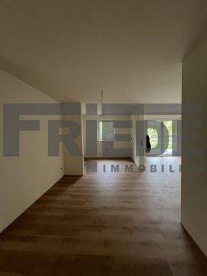 Wohn-, Ess- und Kochbereich