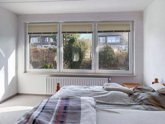 10. Schlafzimmer im OG.jpg