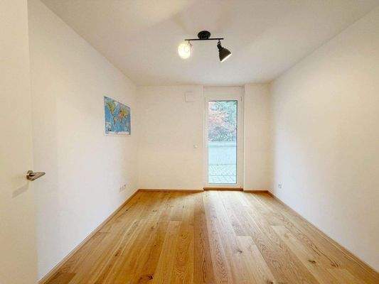 Schlafzimmer/Arbeitszimmer/Kinderzimmer
