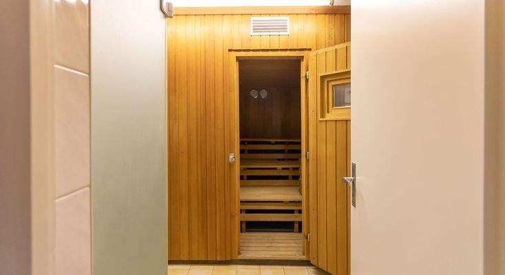 Sauna und Dusche im UG