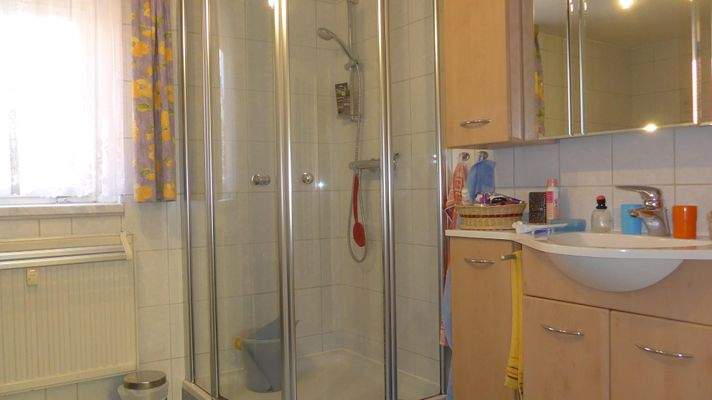 Bad große Wohnung Obergeschoss