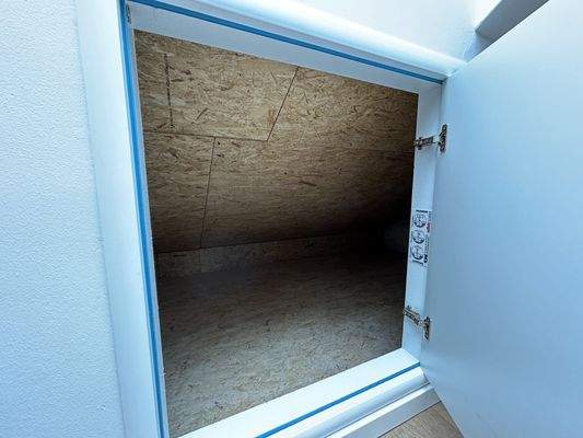 praktische Stauflächen DG