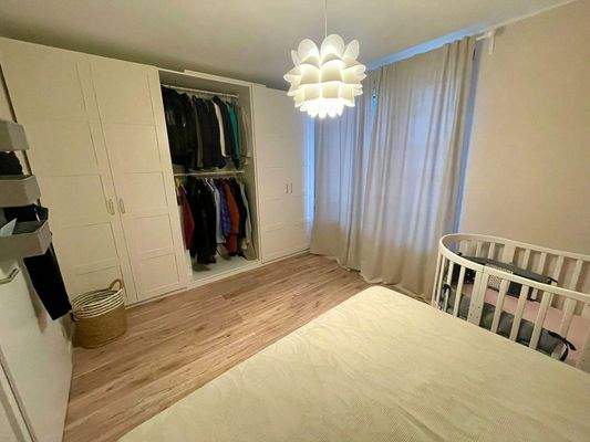 OG Zimmer Gartenseite