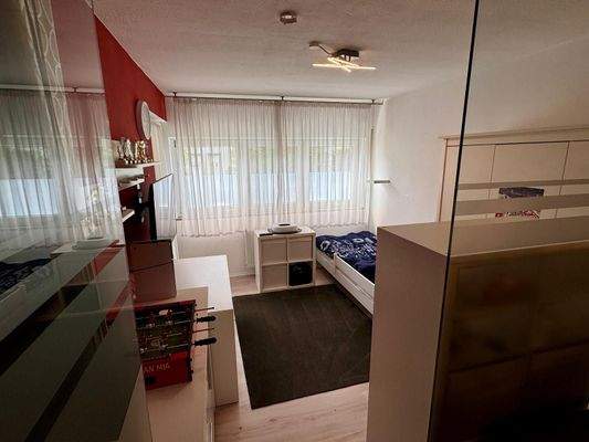 Abgetrenntes Kinderzimmer / Büro