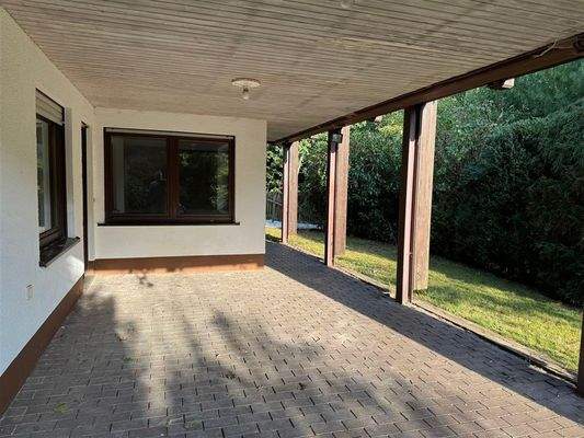 UG_überdachte Terrasse