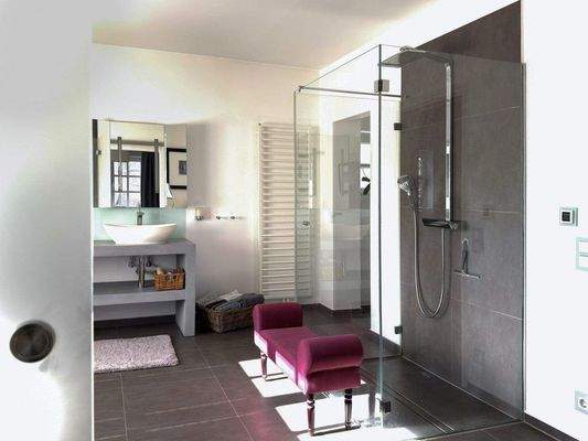 Elternbad mit Dusche