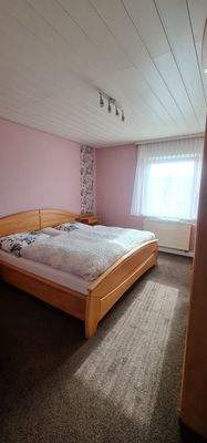 W1 Schlafzimmer 1 Wohnung 1 OG.jpg