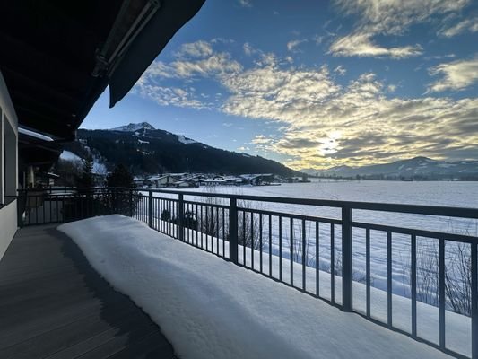 TERRASSE MIT HORNBLICK