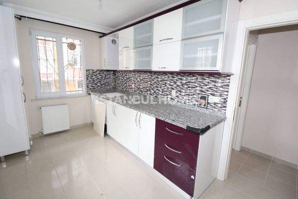 1-Bedroom Flat Near Metrobus in Esenyurt