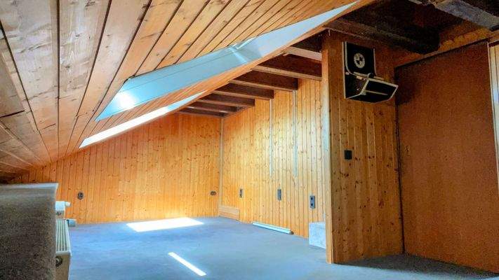 Dachgeschoss 2. Wohnzimmer 