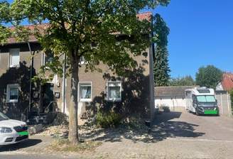 Haus und Grundstück