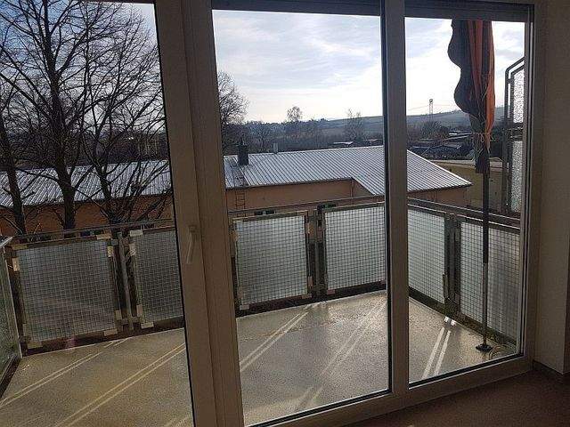 Sehr schöne 2 Raum Wohnung Wilkau-Haßlau Balkon zu vermieten - Photo 3
