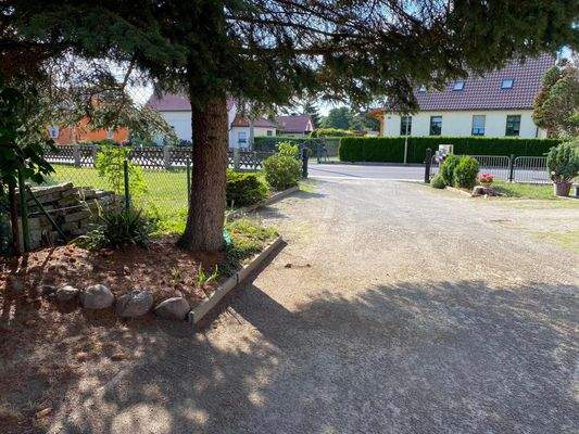 Grundstücksausfahrt
