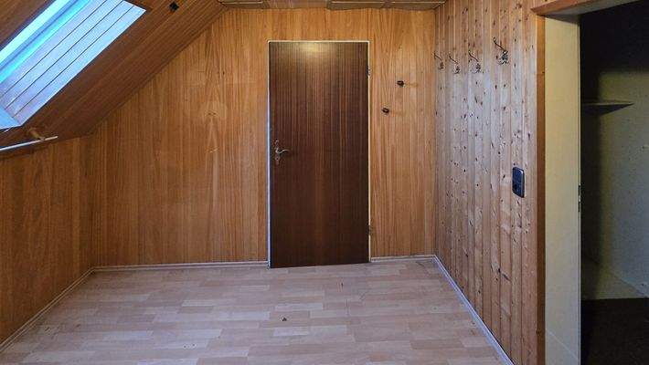 Flur DG Hauptwohnung