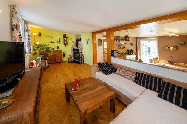 Offener Wohn- und Essbereich