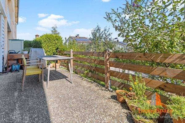 Viel Platz für Ihre Gartenmöbel und einen Grill