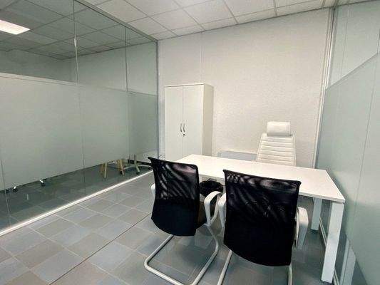 kleines-Büro-zu-vermieten-affittasi-piccolo-ufficio-Bozen-Bolzano