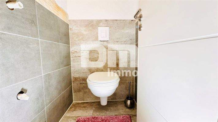 WE1 Linker Gebäudeteil Gäste WC