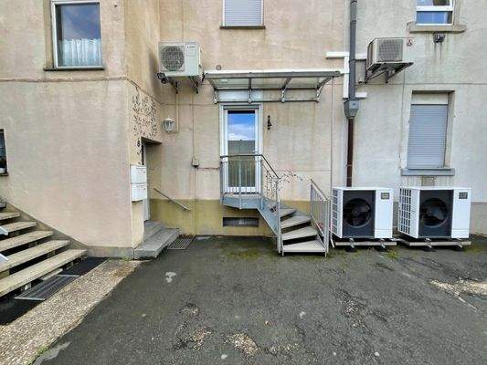 Separater Eingang zur Eigentümerwohnung