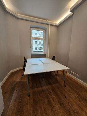 Büro im UG 