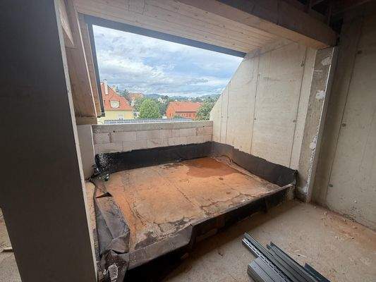 20250902_095935914_iOS