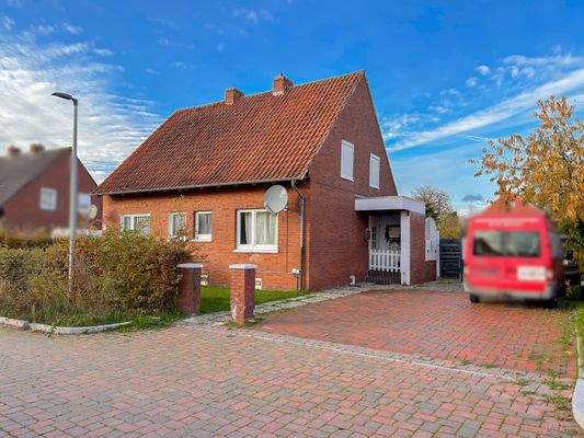 Haus Frontansicht DHH Rechts