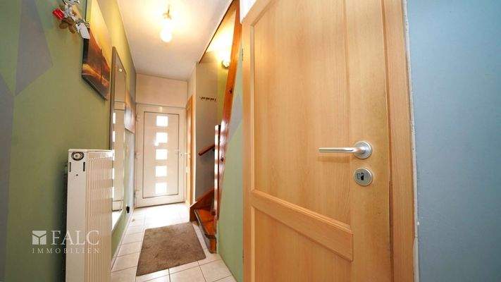 Flur und richtung Keller EG