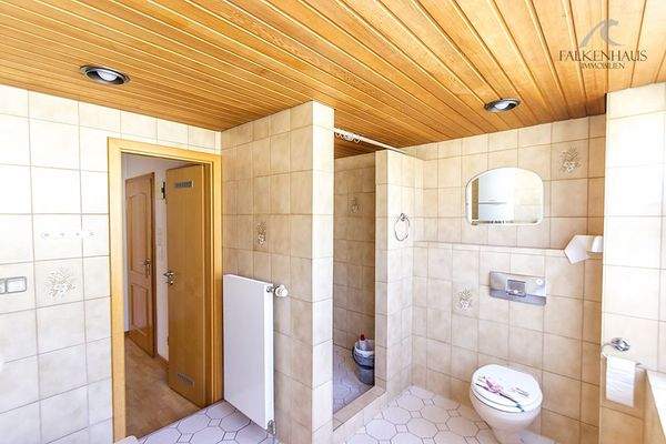 Weitere Ansicht Badezimmer