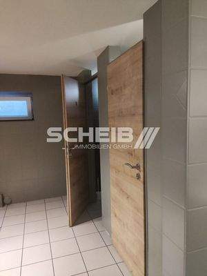 sanitäre Anlagen im Untergeschoss