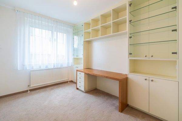 3. Schlafzimmer - dzt. als Büro genutzt