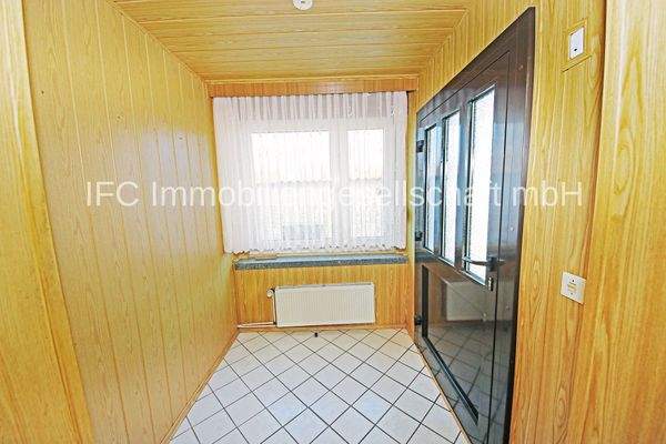 Hauseingang / Windfang im EG