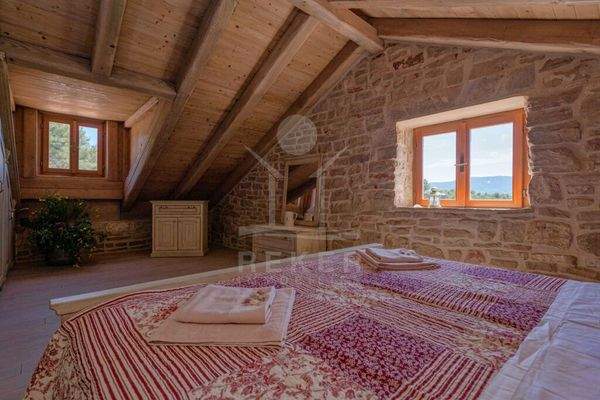 Fünf traumhafte Schlafzimmer sind hier vorzufinden