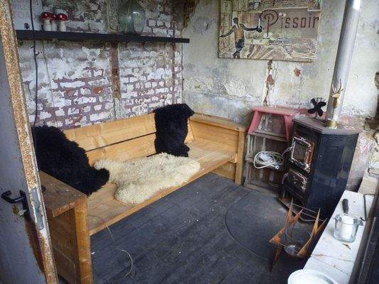 gemütliche Gartenkamin Ecke