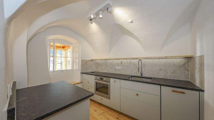 KITZIMMO-Freizeitwohnsitz in historischem Stadthaus mit Blick auf die Streif - Immobilien Kitzbühel.