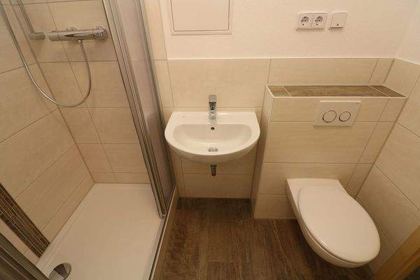 Beispiel Bad mit Dusche