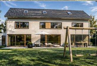 hinten