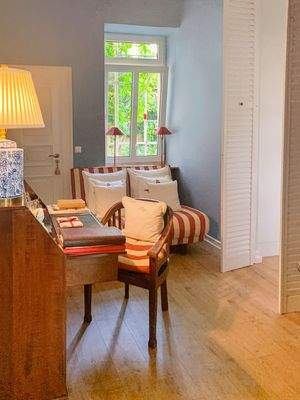 Büro oder Esszimmer