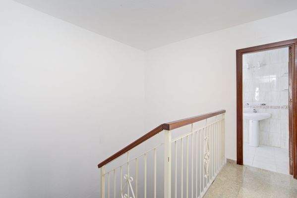 CASA CALLE SANTA CRUZ 94  0018-min.jpg