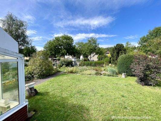 Blick von der Küche in den Garten