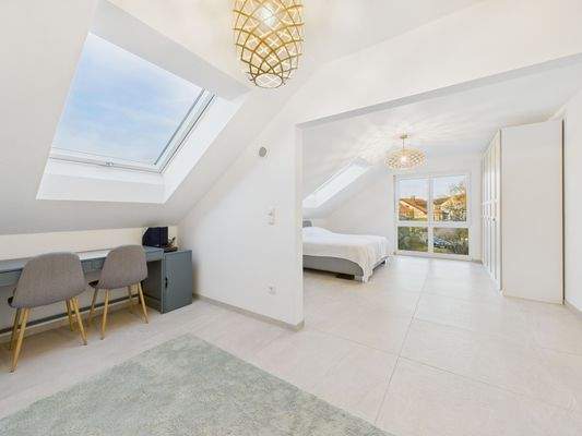 Schlaf-/Ankleidezimmer