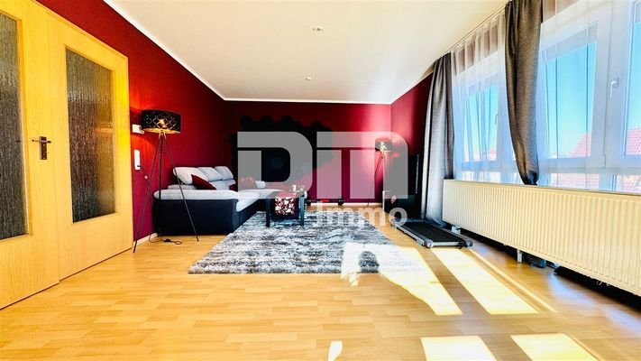 1.OG rechts Wohn / Esszimmer / Zugang Balkon