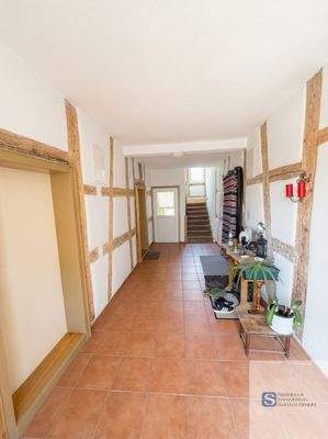 Flur (Ai bearbeitet)